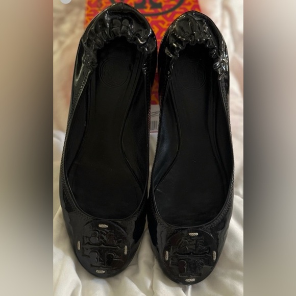 Tory Burch Black patent Leather REVA BALLET Slip-on Everyday Biz-Casual FLATS - Picture 8 of 8